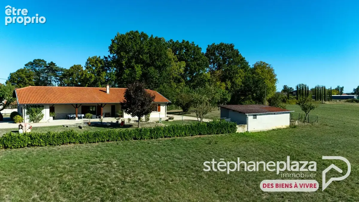 Maison plain-pied de115 m² - 3 chambres - nombreuses annexes et dépendances à CONFRANCON - photo 14