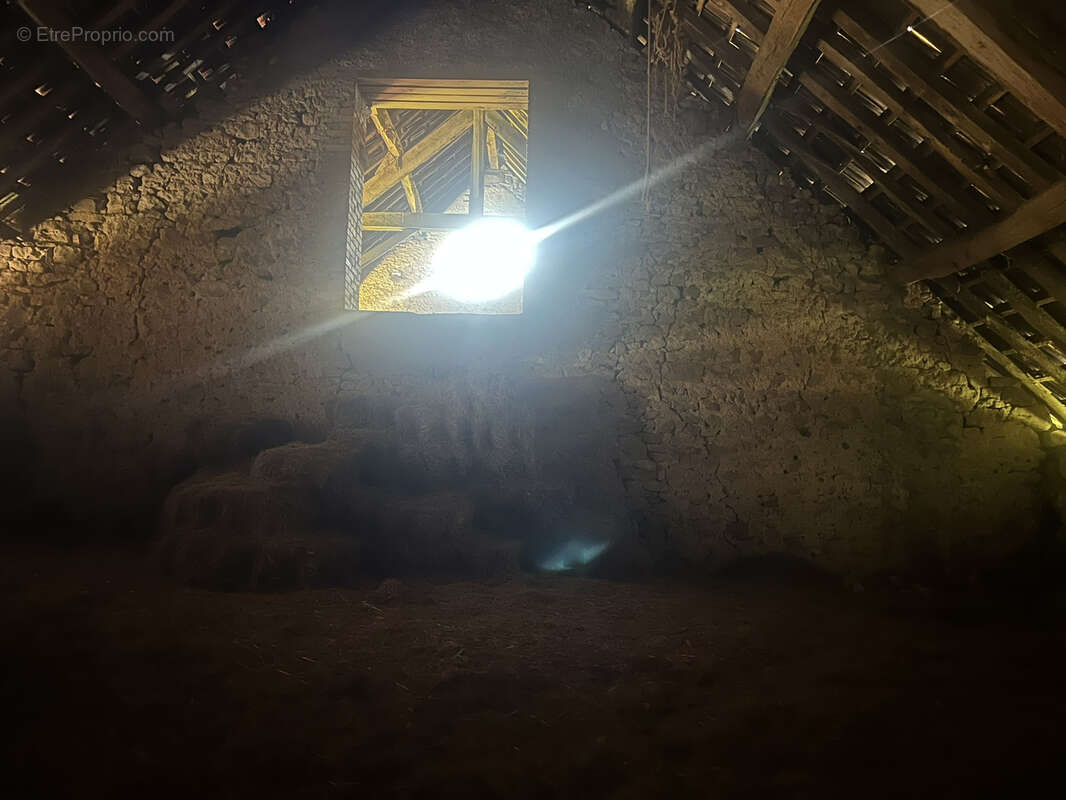 Maison à MARCILLY-LA-GUEURCE