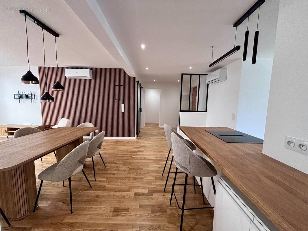 Photo 1 - Appartement à SAINT-RAPHAEL