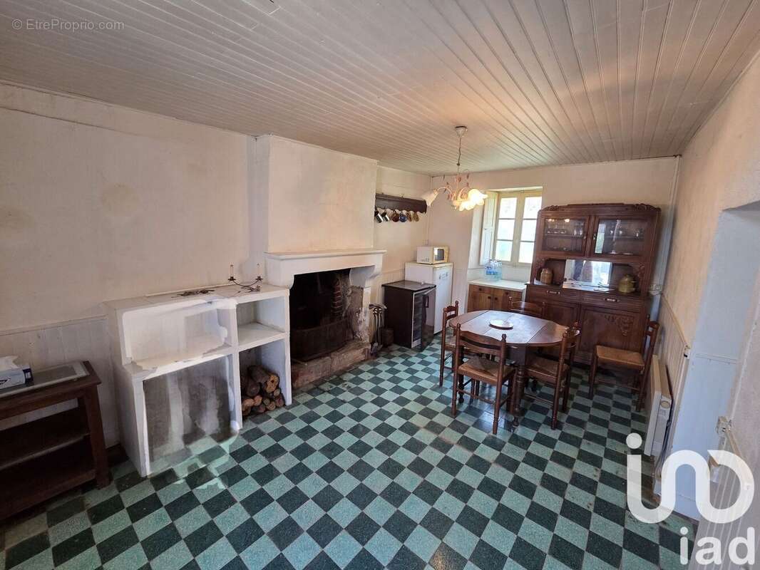 Photo 5 - Maison à SAINT-HILAIRE-SUR-BENAIZE