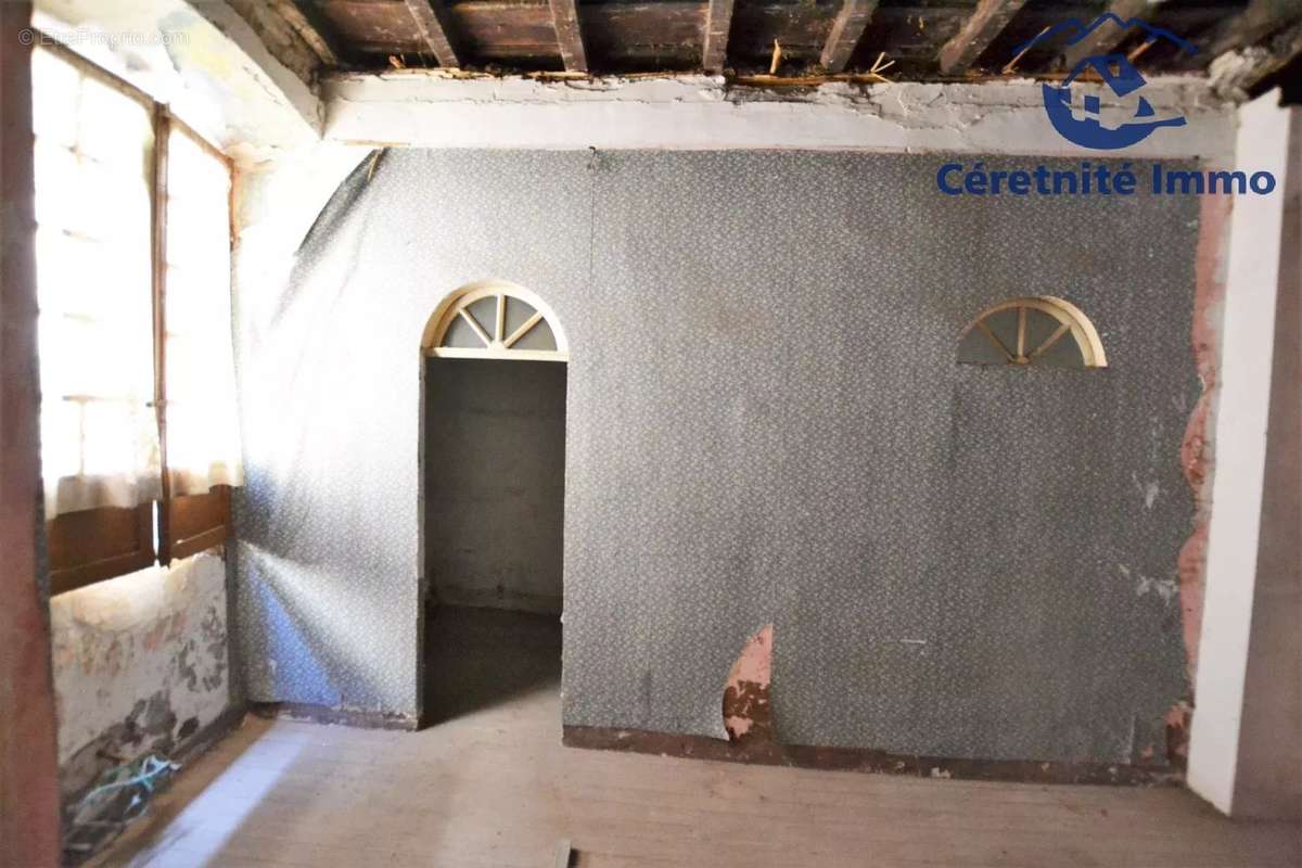 Appartement à SAINT-LAURENT-DE-CERDANS