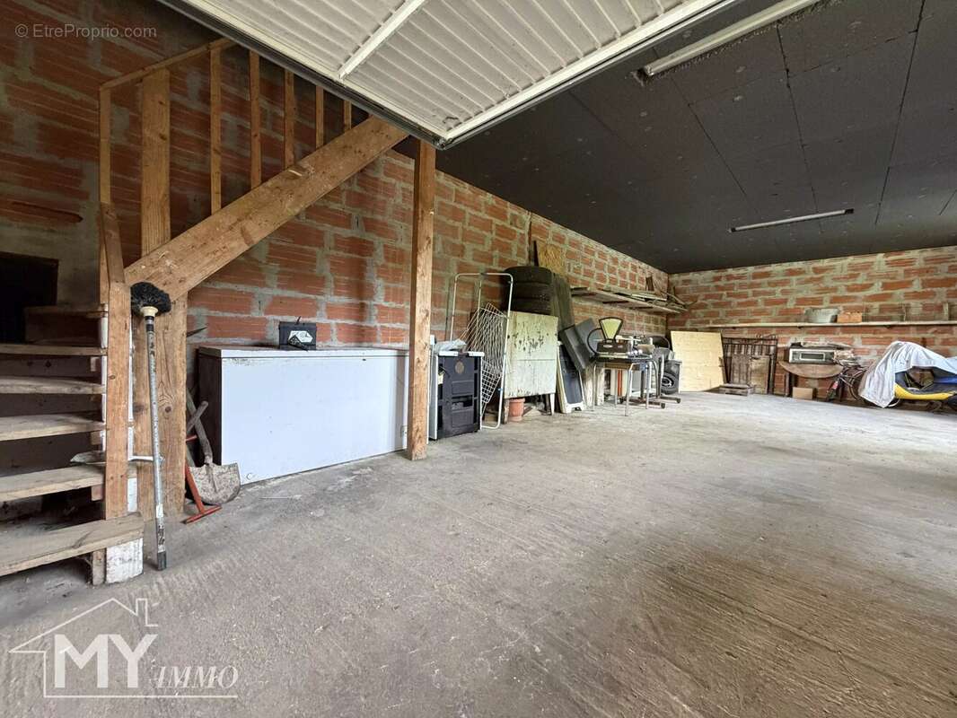 ST PEY DE CASTETS : Ensemble immobilier avec commerce et dépendances - photo 18