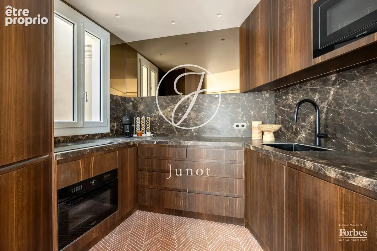 Paris 16e - KLÉBER - Duplex - 3 pièces - 79,63m² Carrez - 82,33m² au sol - 2 chambres - Meublé - photo 15
