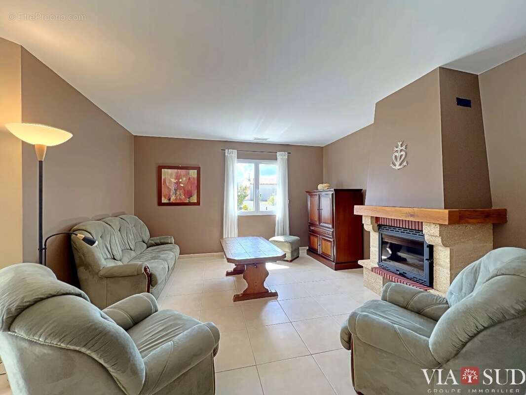 Maison à ESPONDEILHAN