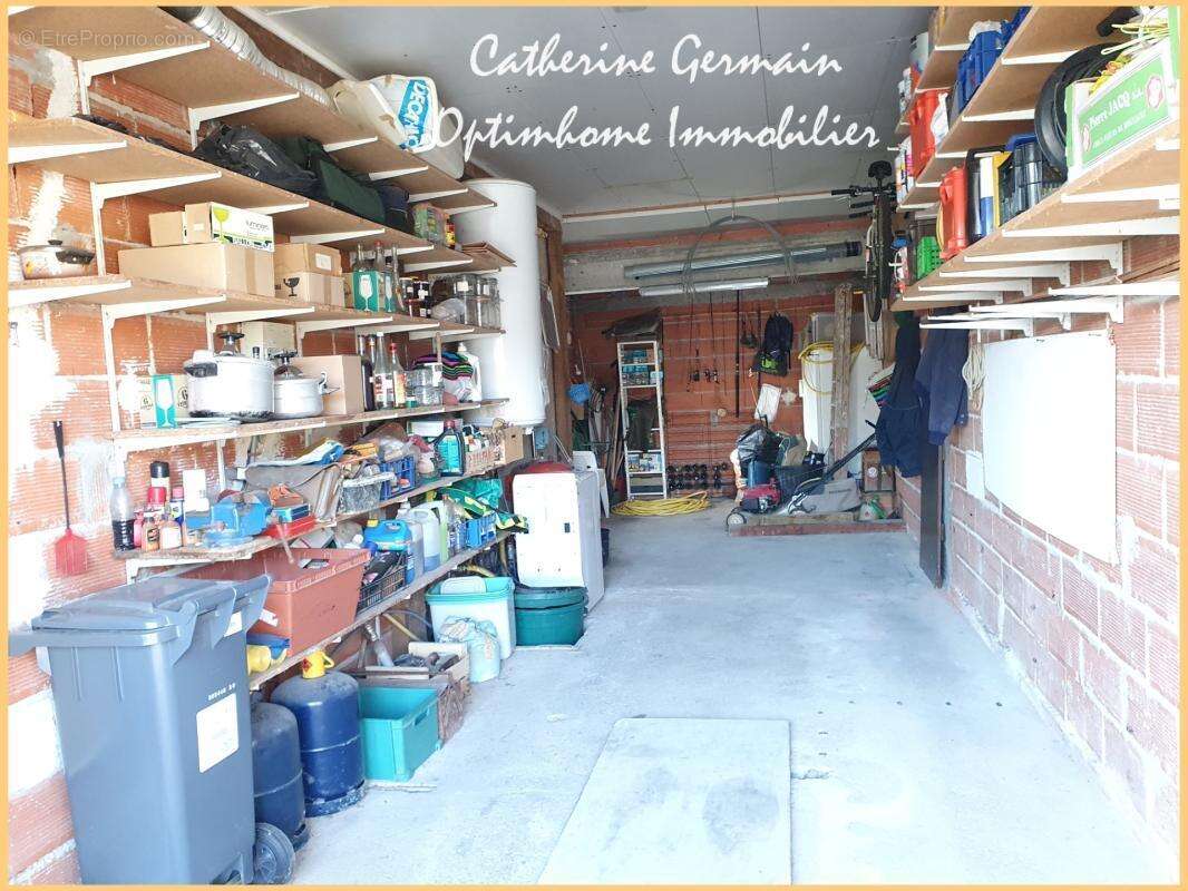 A Villalier – A vendre maison 4 chambres avec bureau, jardin, terrasses et garage - photo 14