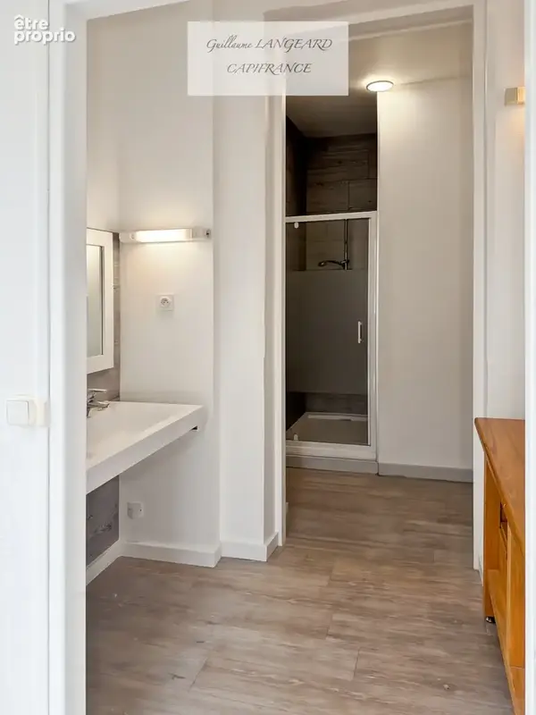 À vendre Oyonnax Centre (01100) – Demeure bourgeoise de caractère - 124 m2 - 250 m2 de terrain - photo 9