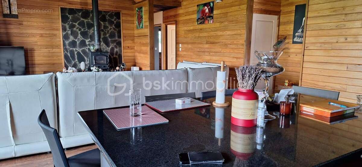 Maison à LA PLAINE-DES-PALMISTES