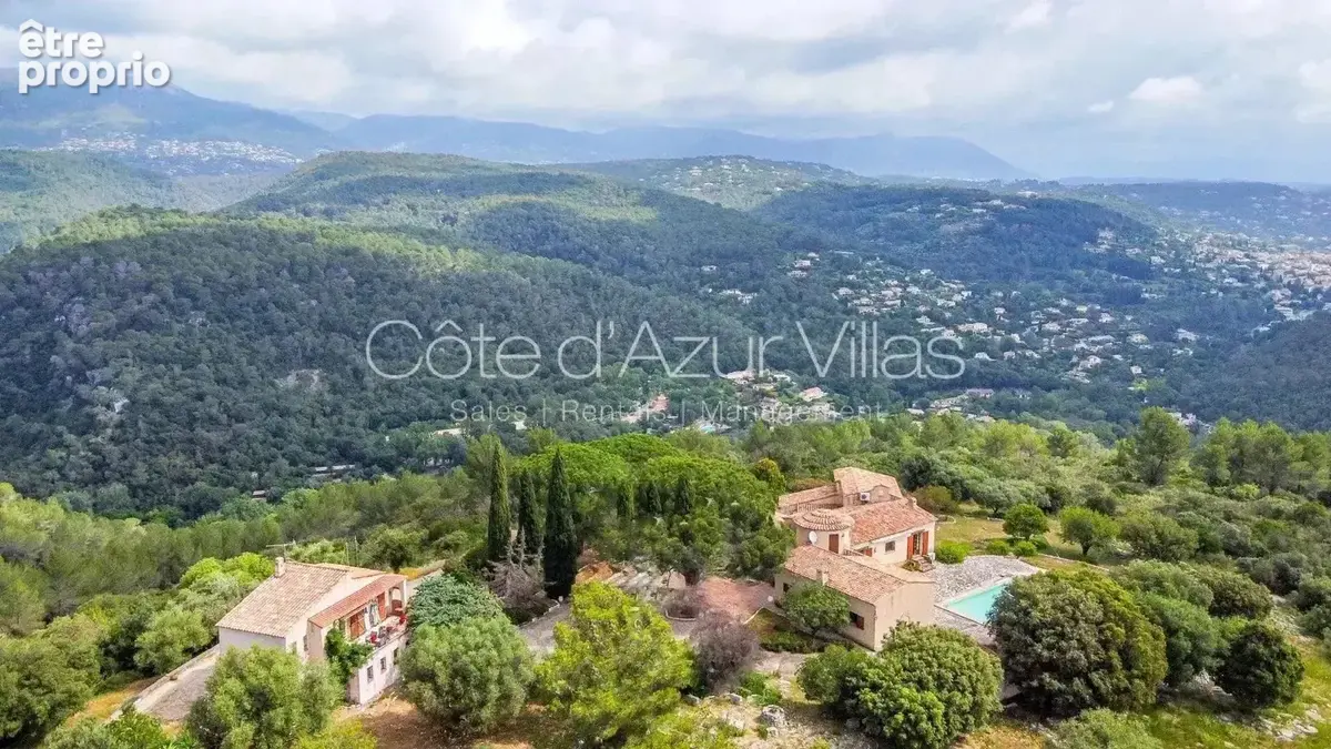 Photo Maison à Roquefort-Les-Pins au prix de 2 800 000€