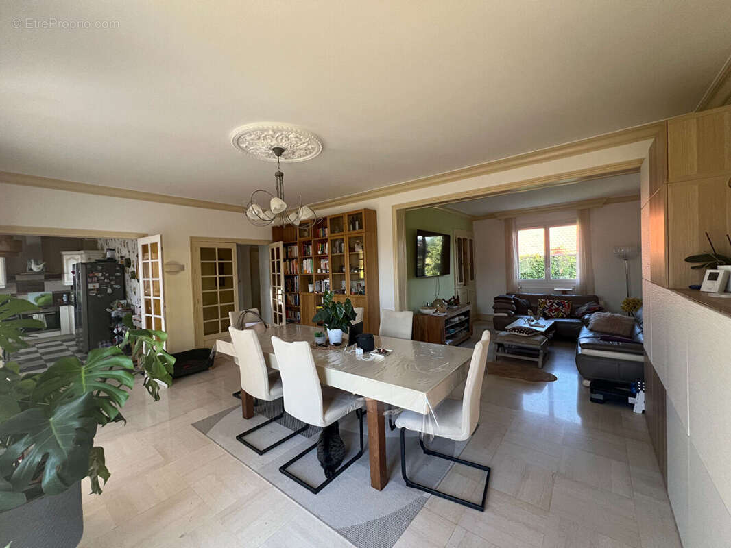 Maison Chamblet 8 pièce(s) 178 m2 - photo 4