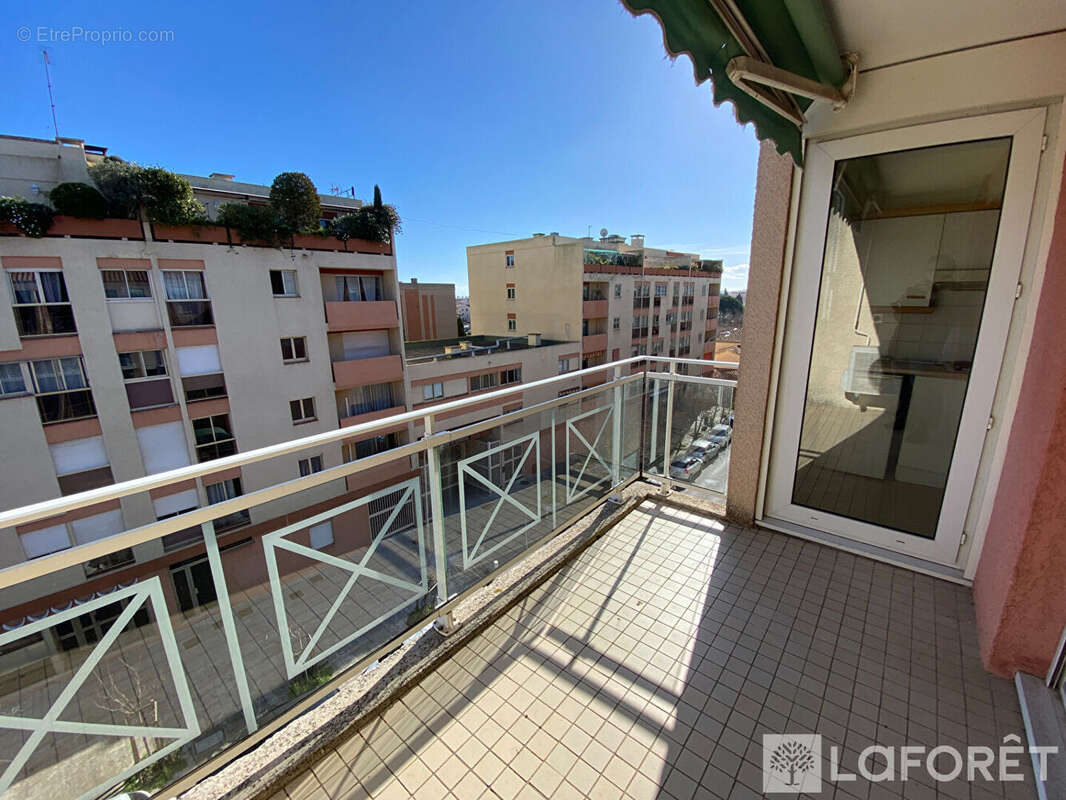 Appartement à HYERES