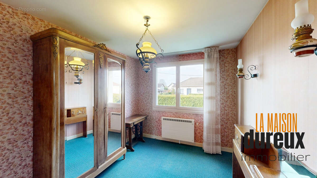 Maison à GRAY-LA-VILLE