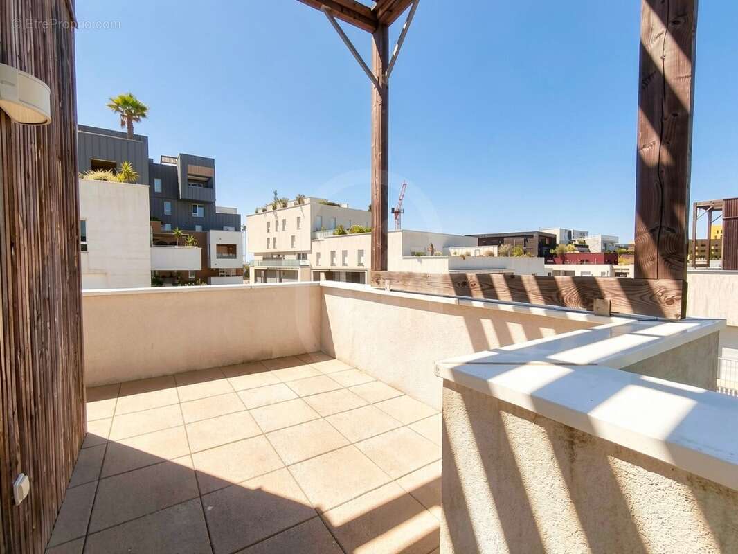 Port Marianne - T2 - Dernier étage - 28m² terrasse - photo 6