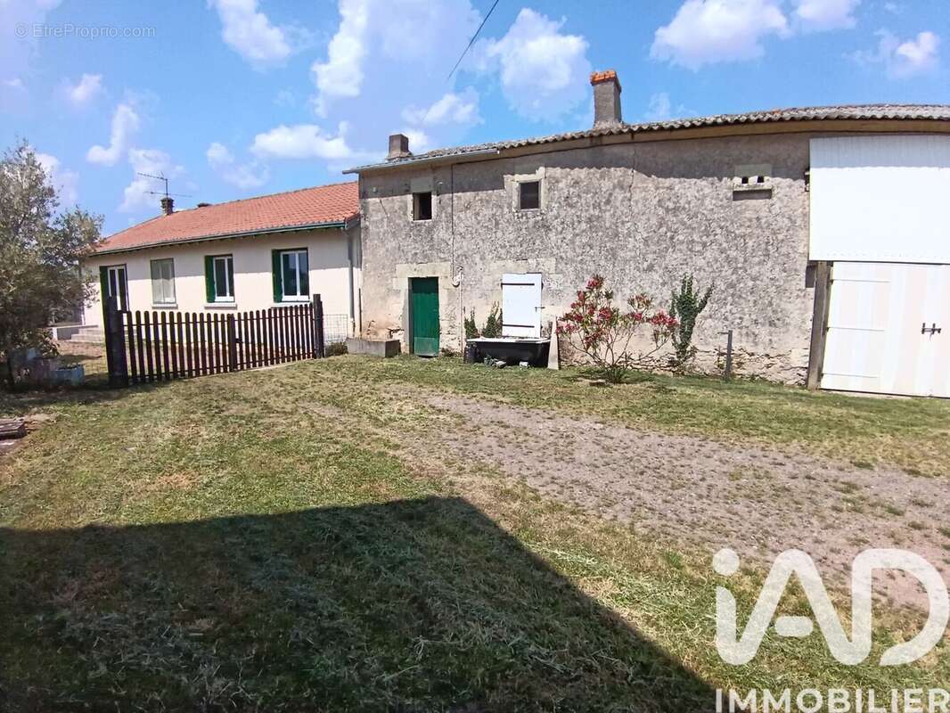 Photo 3 - Maison à THOUARS