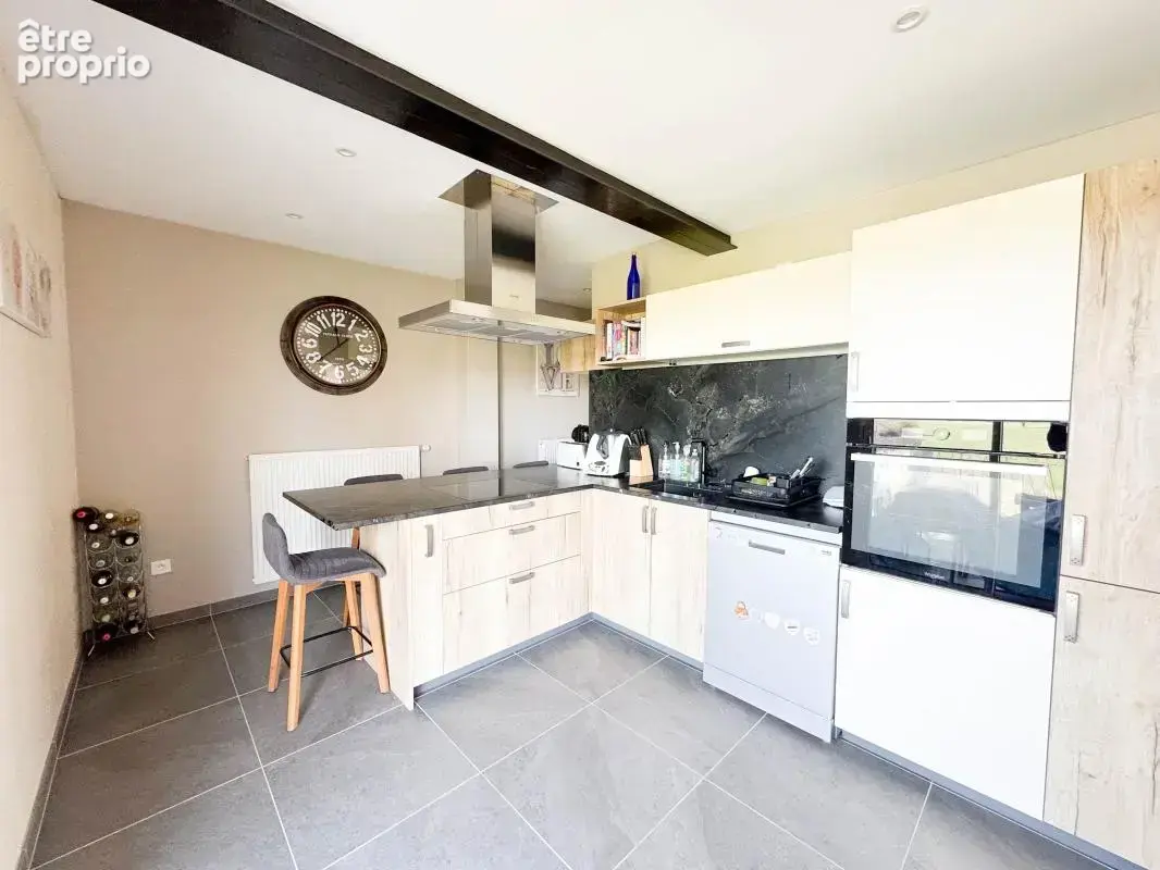 Maison de plain-pied, 117 m², terrain de 33 ares et vue sur la rivière Le Val-de-Guéblange - photo 3