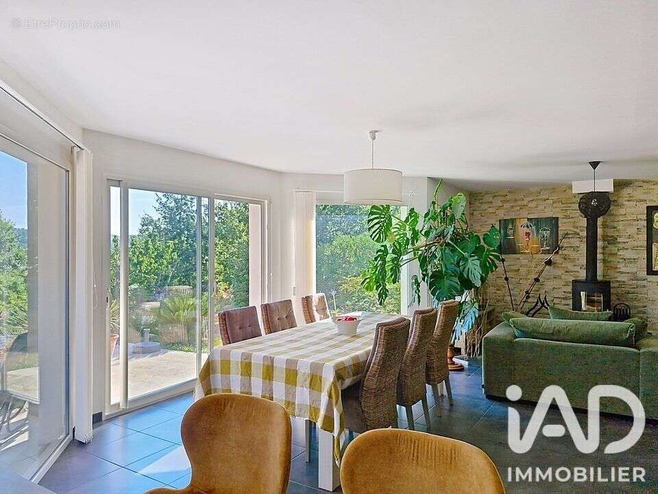 Maison 107 m² à Doulezon  - photo 3