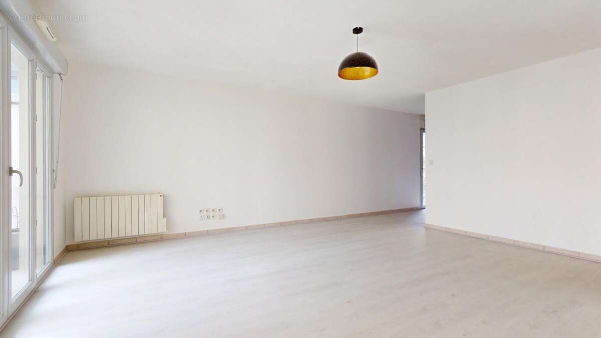 Appartement à LYON-9E