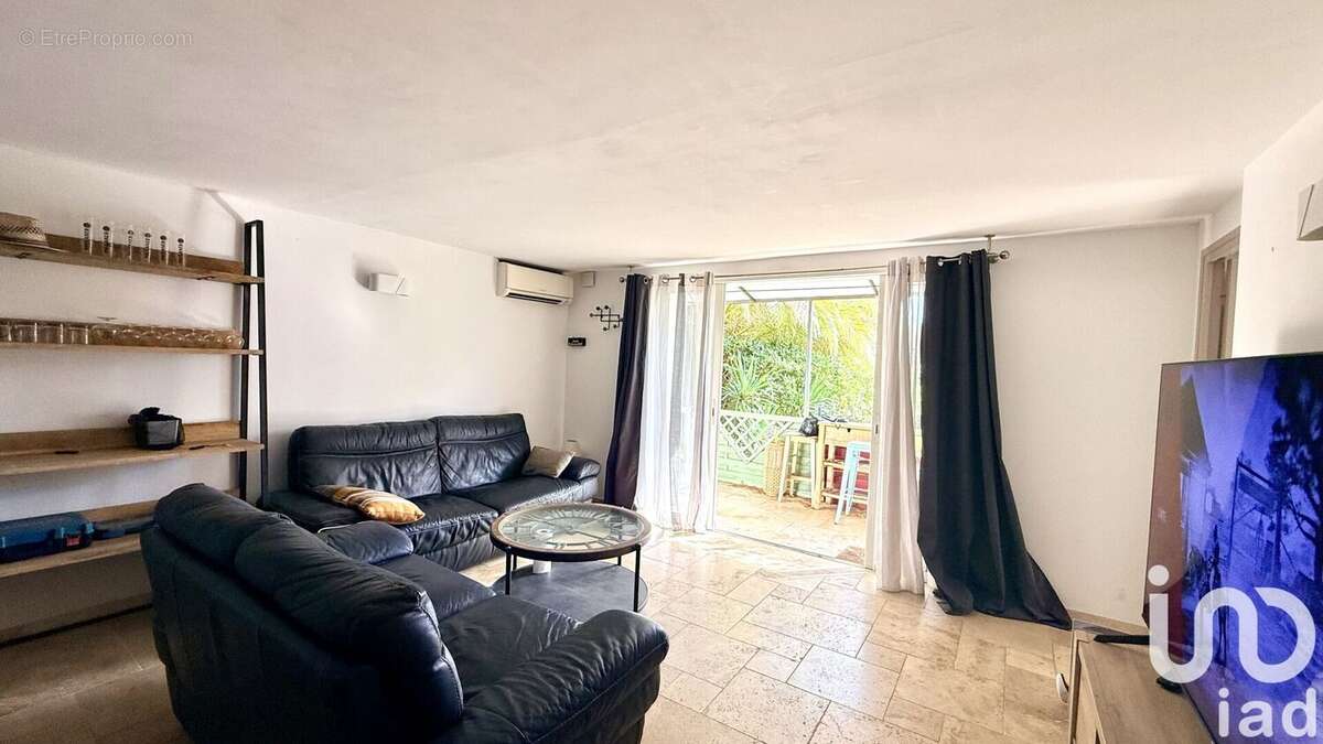 Photo 6 - Appartement à ROQUEBRUNE-SUR-ARGENS
