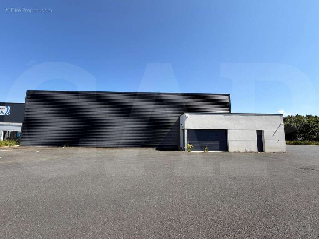 324 m² à Plaintel  - photo 2