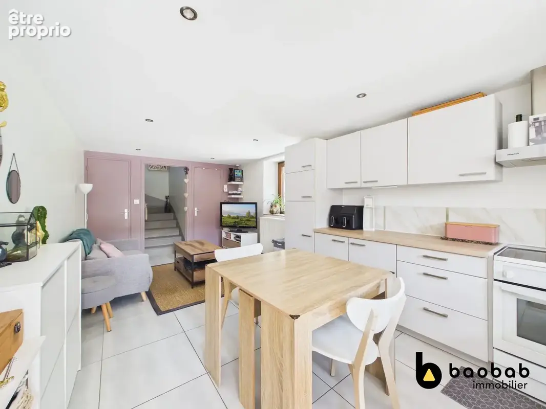 Maison 72 m² à Saint-Thibaud-De-Couz  - photo 2