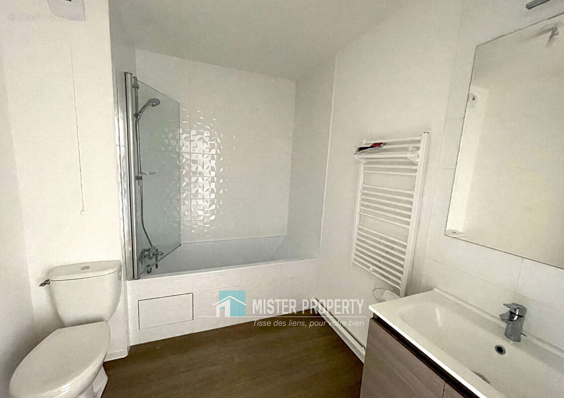 Appartement à SARTROUVILLE