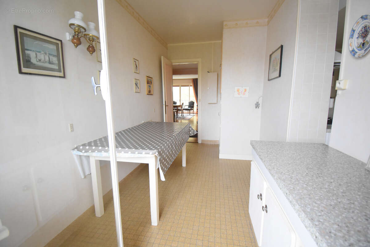 Appartement à VILLE-D'AVRAY