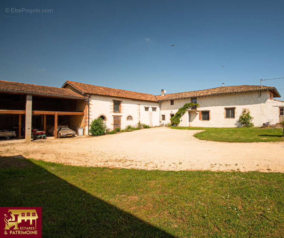 Maison à CHATILLON-SUR-CHALARONNE