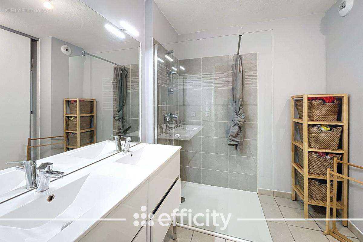 Appartement à GIVORS