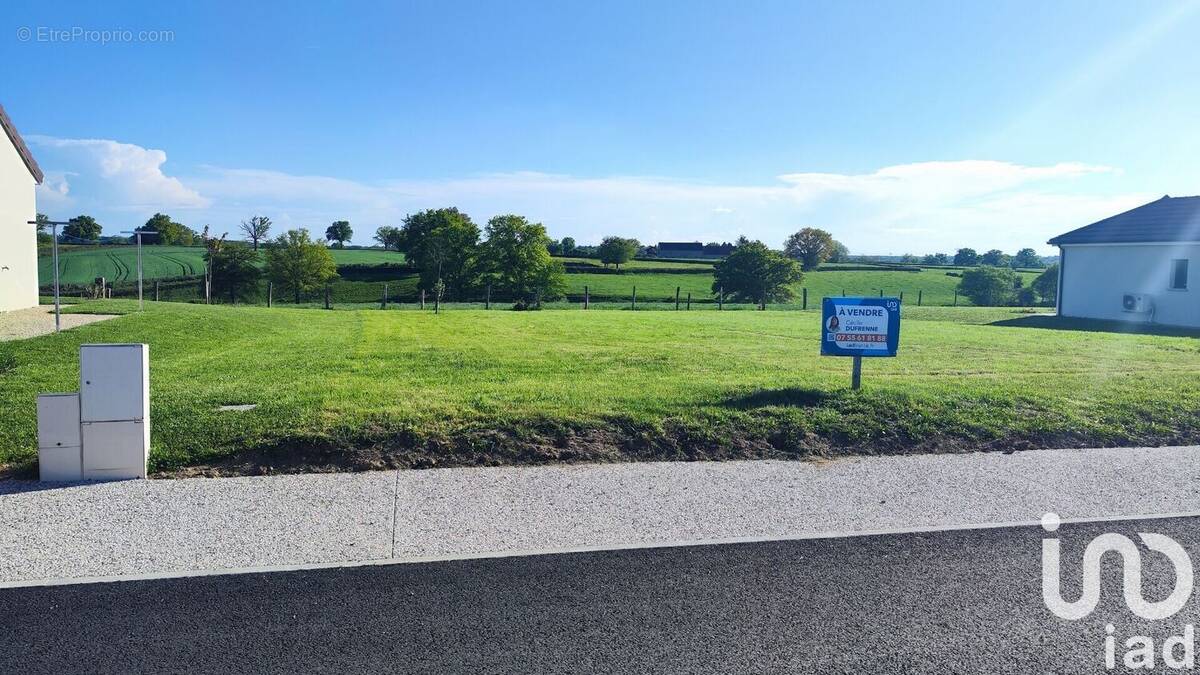 Photo 1 - Terrain à PALINGES