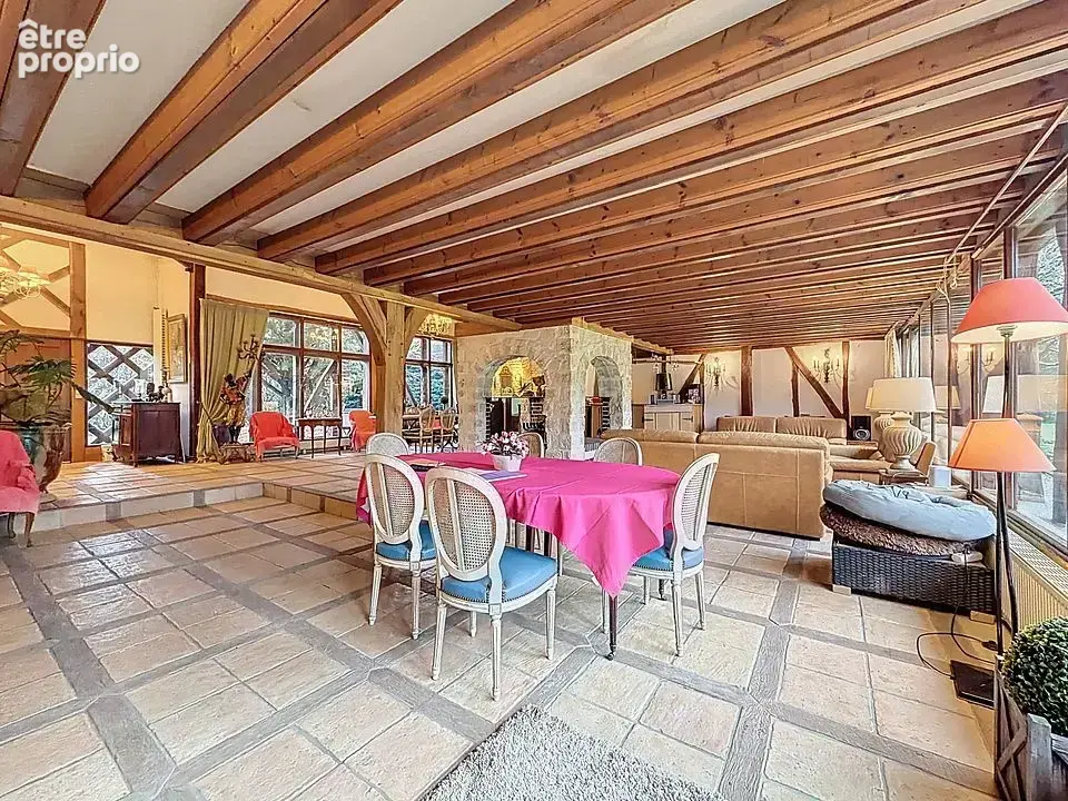 Maison de caractere de 327m2 - photo 8