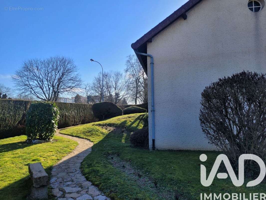 Photo 3 - Maison à GUEUGNON