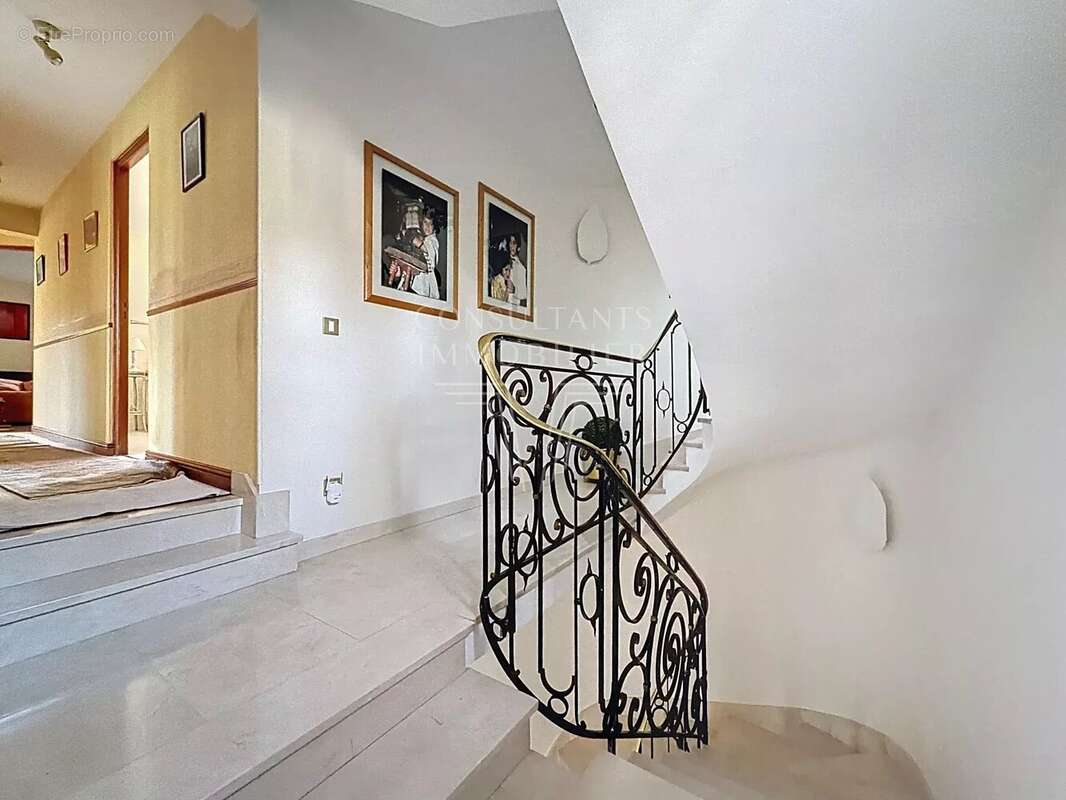 Maison à LE VESINET