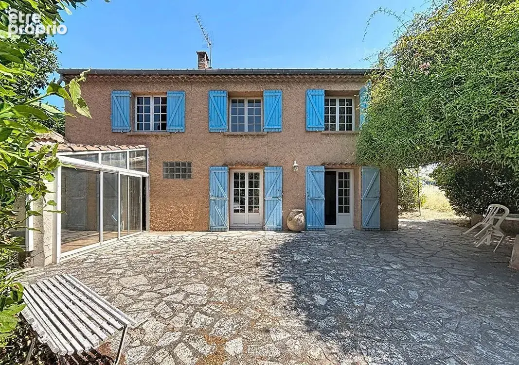 Sur 740 m2 de terrain - photo 3