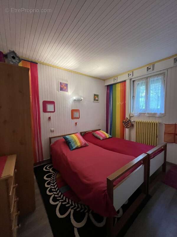 Maison à BESSE-ET-SAINT-ANASTAISE