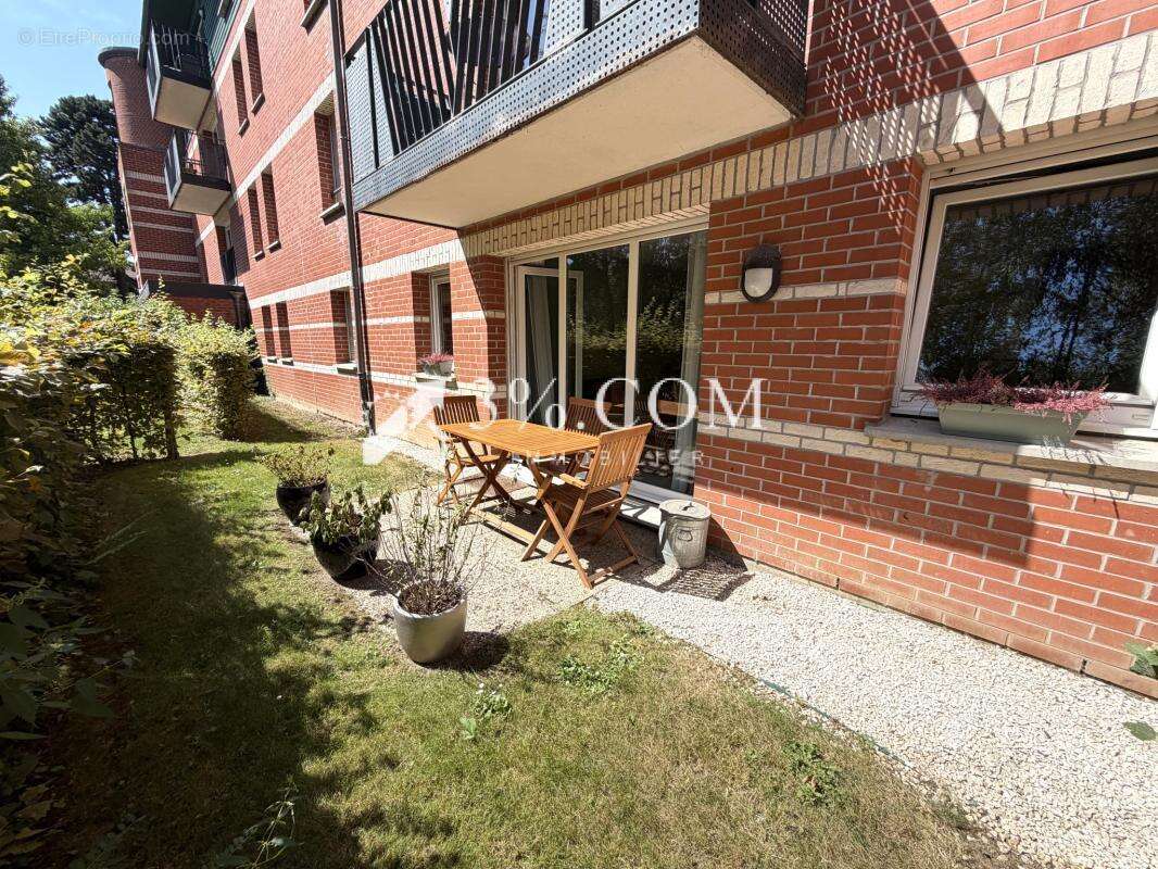 Appartement T2 de 45,62 m2 avec jardin et garage - photo 2