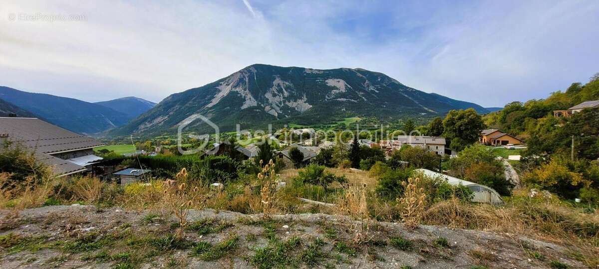  À vendre – Magnifique terrain constructible de 1681 m² à Thorame-Haute – Vallée du Haut Verdon  - photo 2
