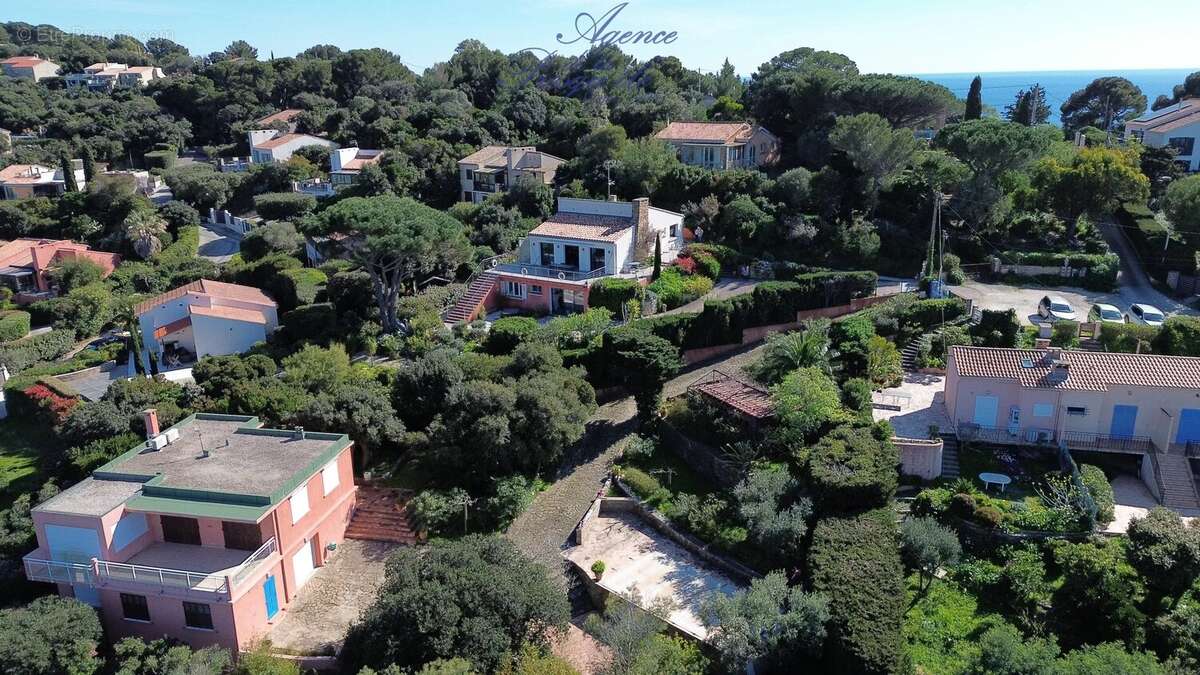 Maison à HYERES