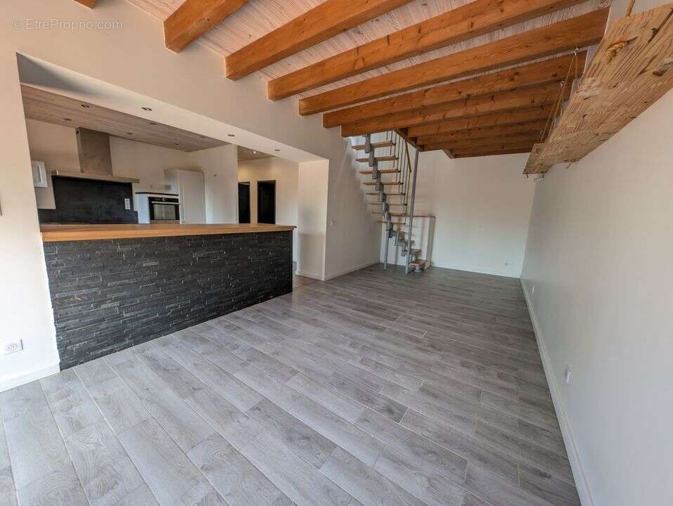 Maison à DRUMETTAZ-CLARAFOND