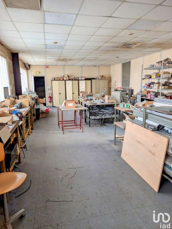 Photo 9 - Commerce à ACHERES