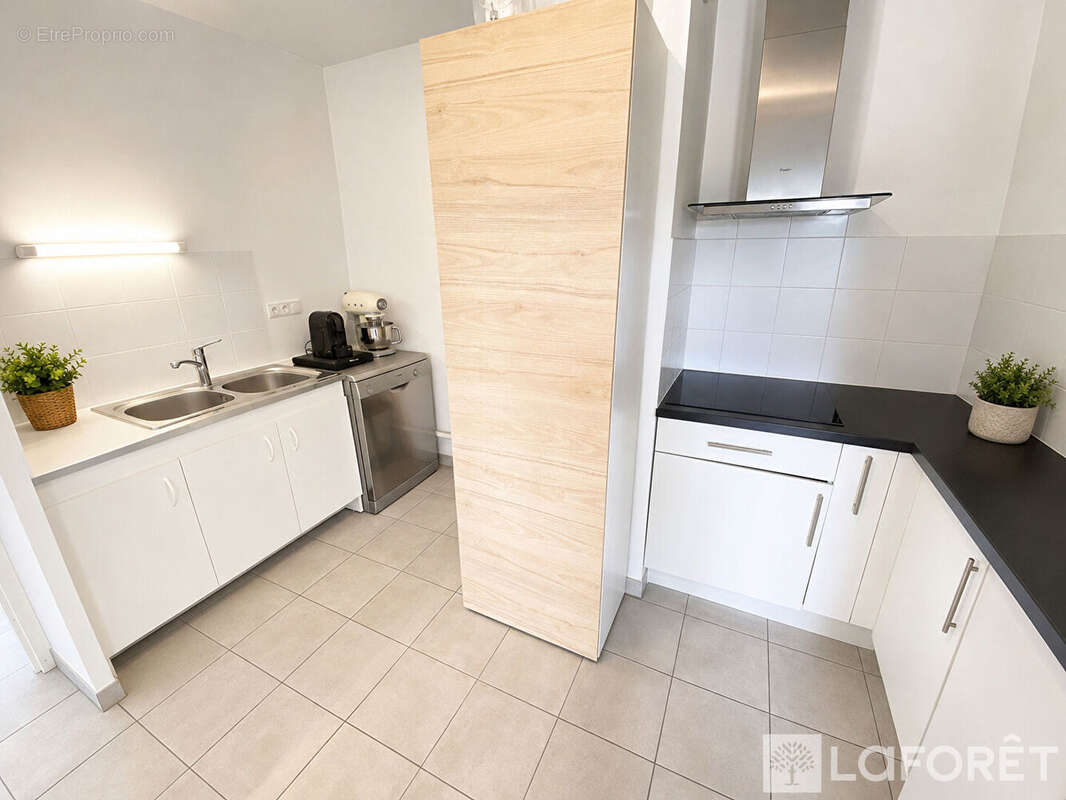 Appartement à SAINT-JEAN-D'ILLAC