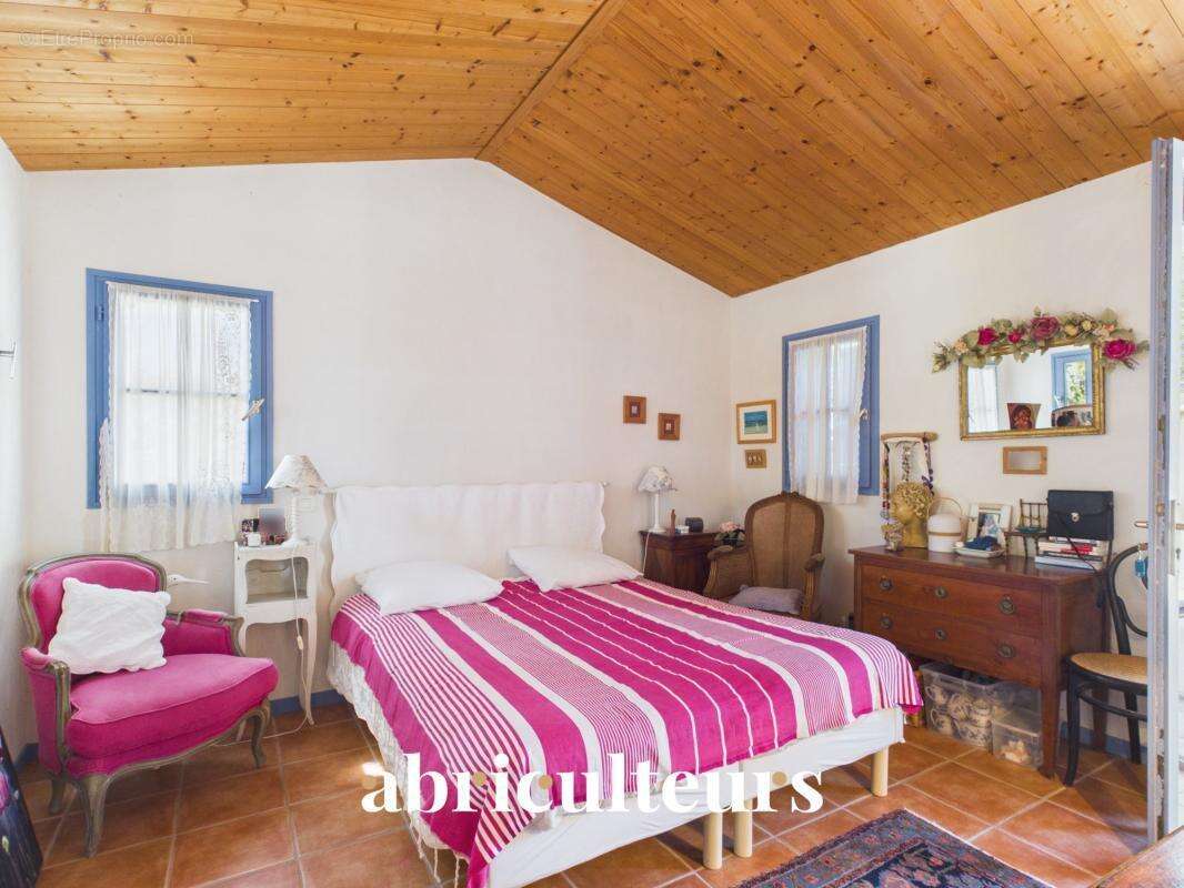 Maison familiale de 7 chambres en vente à Noirmoutier-en-l’Île (85330) - photo 8