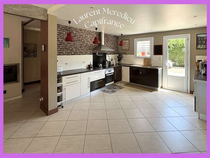 Maison familiale 170 m² – 5 chambres – Pièce de vie 56 m² – Terrain 2 500 m² avec garage de 100 m² - photo 4