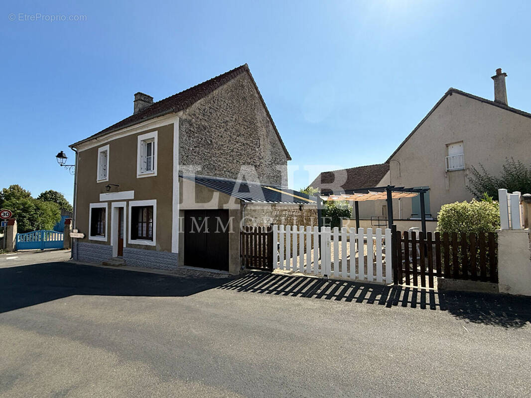 Maison à LIVET-EN-SAOSNOIS