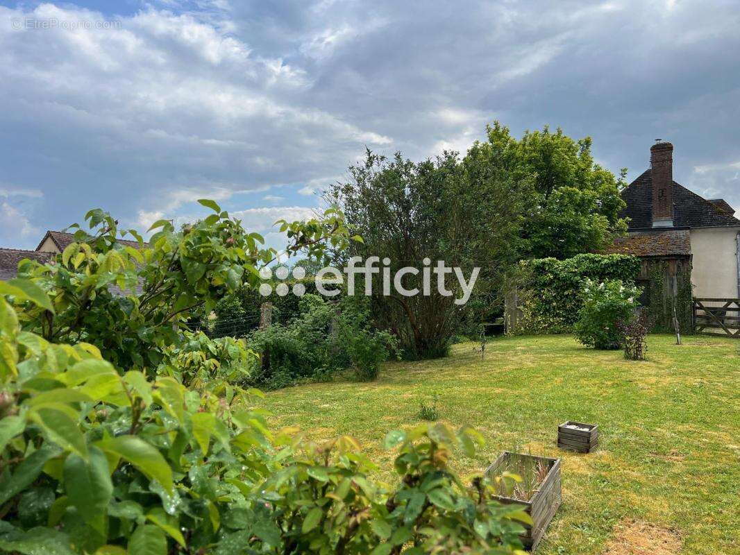 Maison à LONGNY-AU-PERCHE