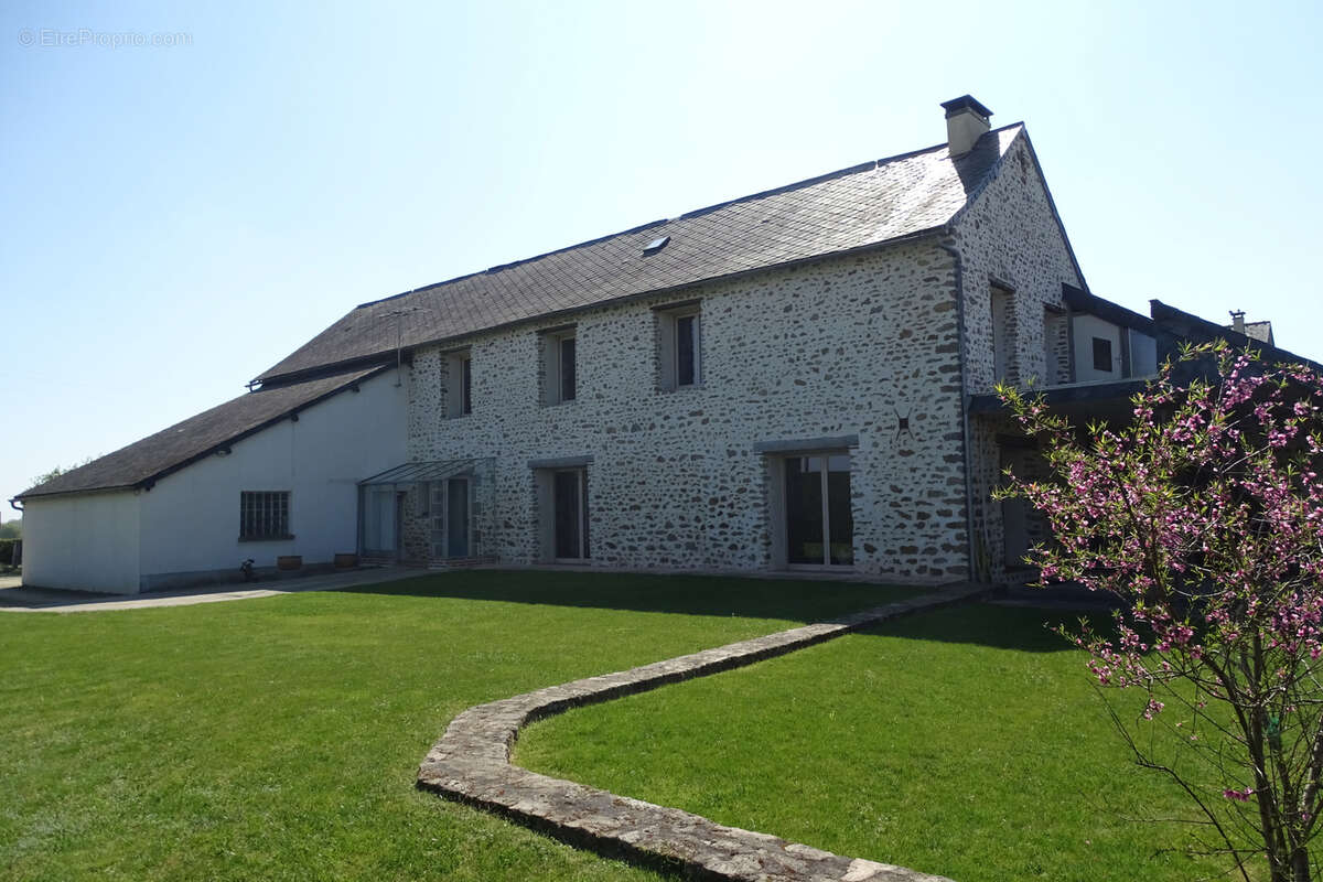 Maison à MARTIGNE-SUR-MAYENNE