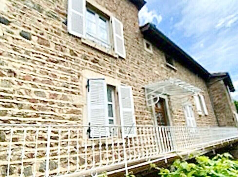 Maison à BEAUJEU