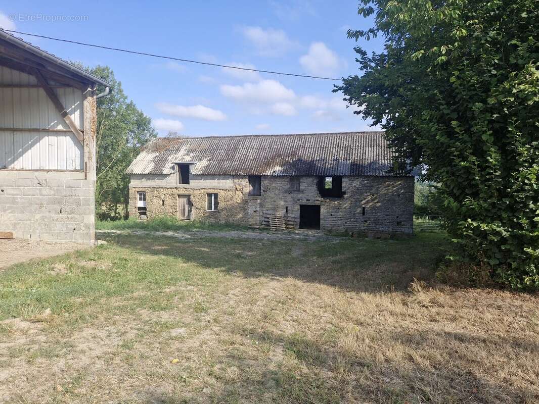 Maison 200 m² à La Rocque  - photo 2