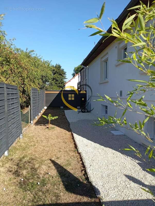 Pavillon entièrement rénové – 93 m² – Nevers - photo 2