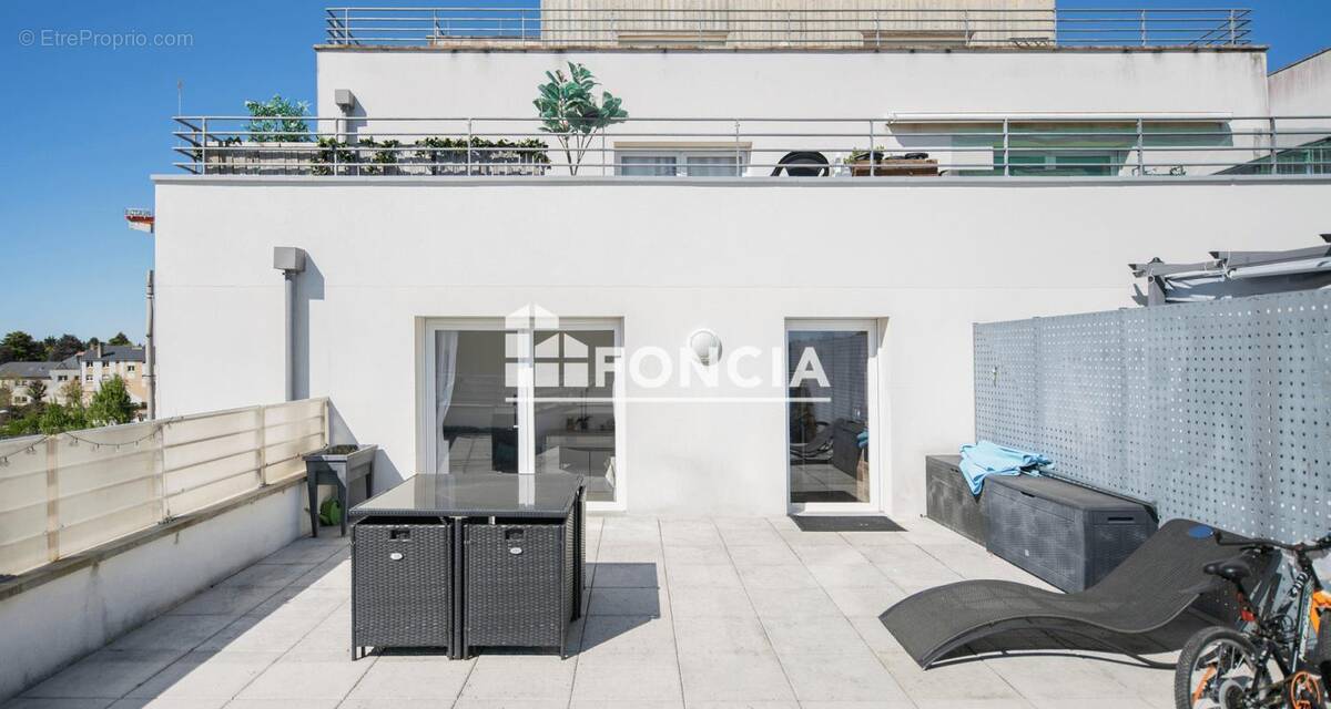 Appartement à SAINT-JEAN-DE-BRAYE