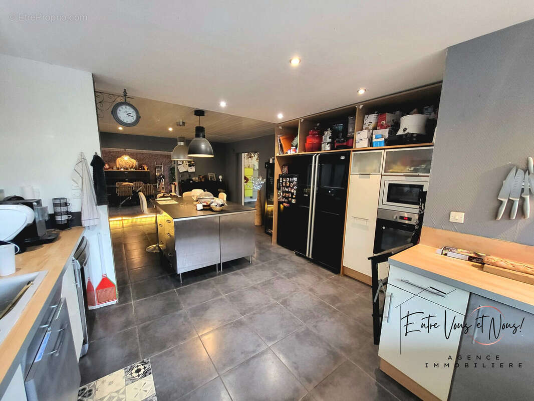 Maison à SAINT-PIERRE-DE-MONS