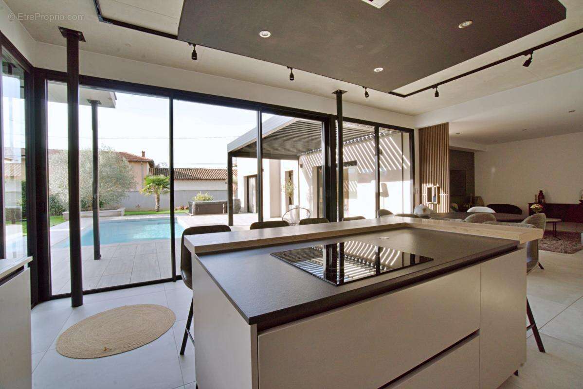 Maison à VILLEFRANCHE-SUR-SAONE